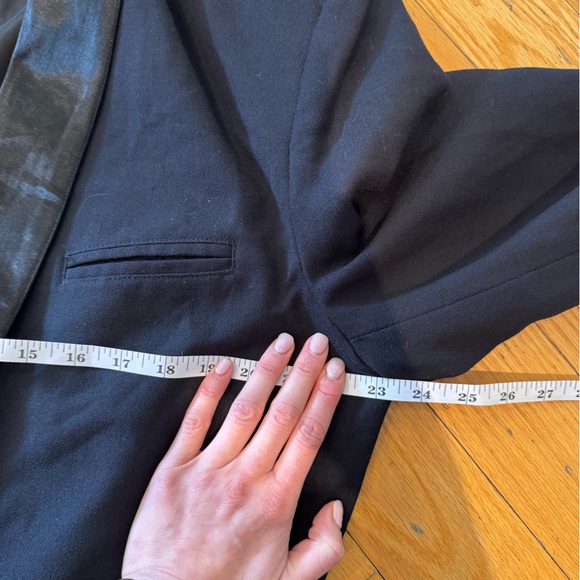 Vintage oversized 1980s cropped tuxedo blazer - Picture 7 of 10